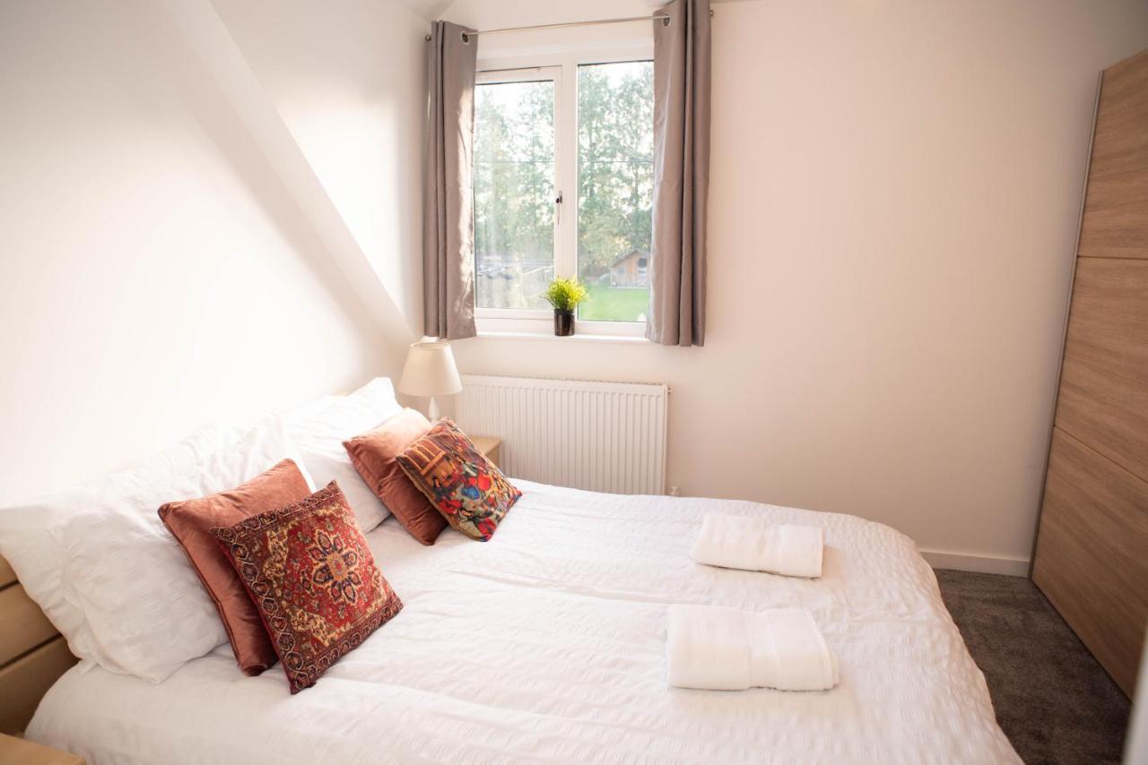 Walnut Flats-F4, 2-Bedroom With Ensuite - Parking, Netflix, Wifi - Close To Oxford, Bicester & Blenheim Palace كيدلينغتون المظهر الخارجي الصورة