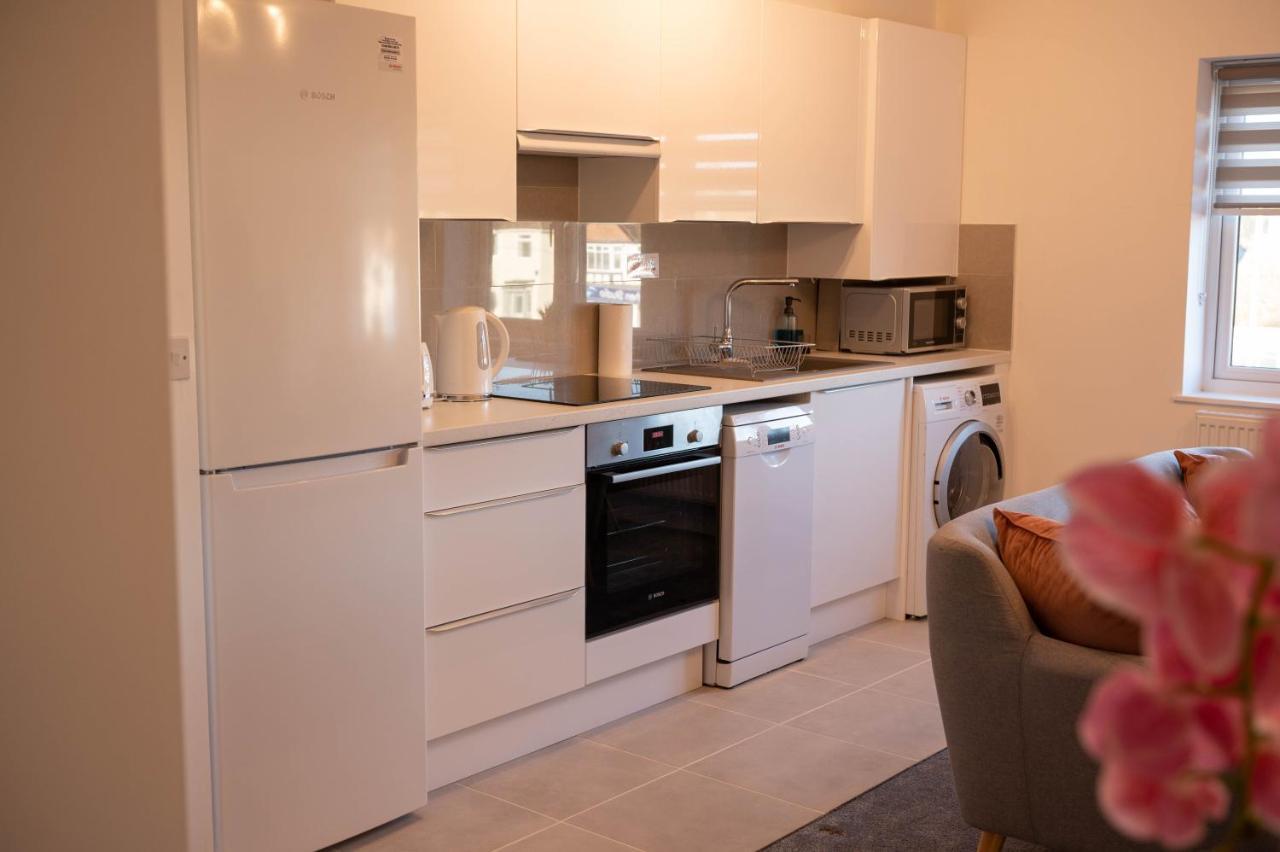 Walnut Flats-F4, 2-Bedroom With Ensuite - Parking, Netflix, Wifi - Close To Oxford, Bicester & Blenheim Palace كيدلينغتون المظهر الخارجي الصورة