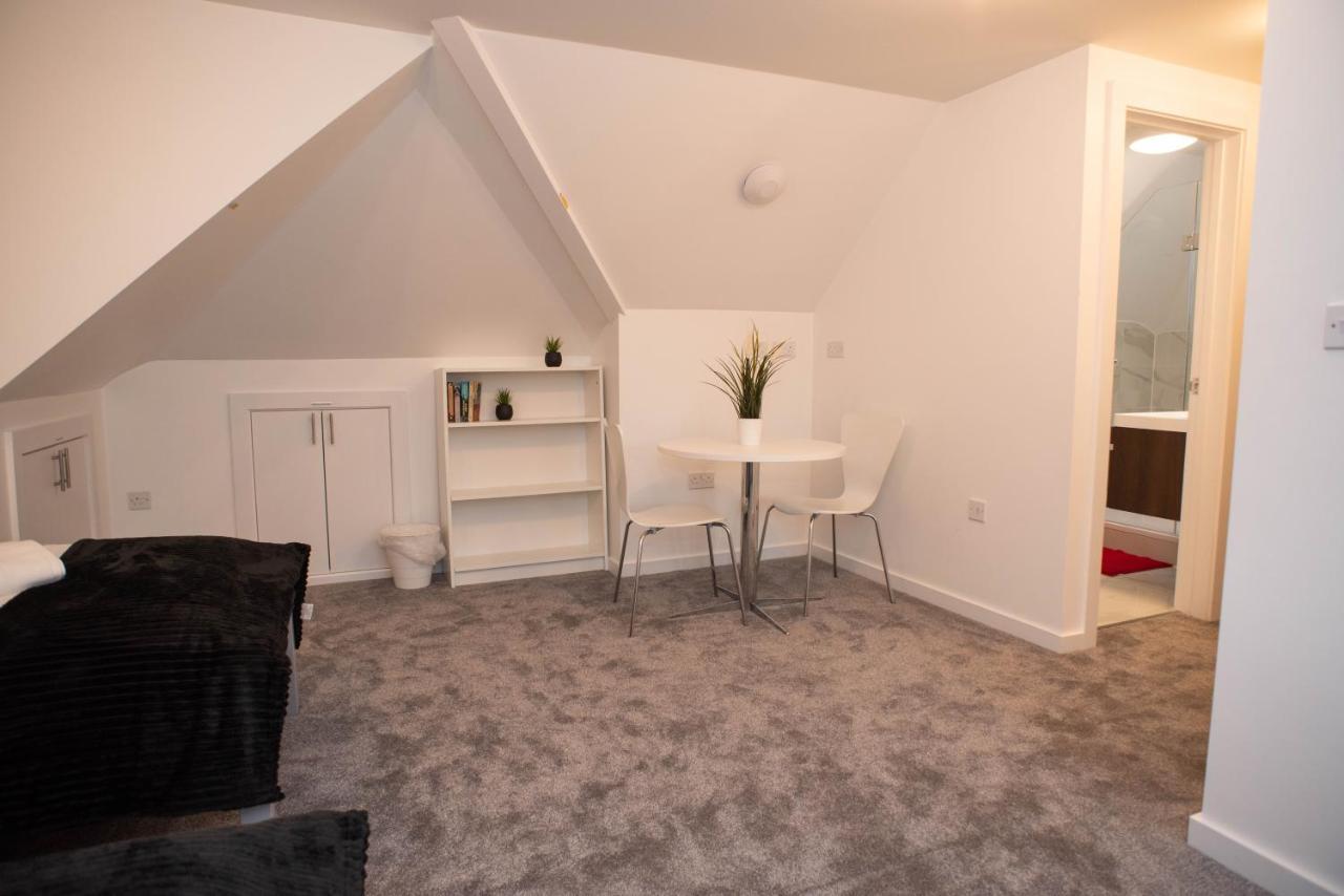 Walnut Flats-F4, 2-Bedroom With Ensuite - Parking, Netflix, Wifi - Close To Oxford, Bicester & Blenheim Palace كيدلينغتون المظهر الخارجي الصورة